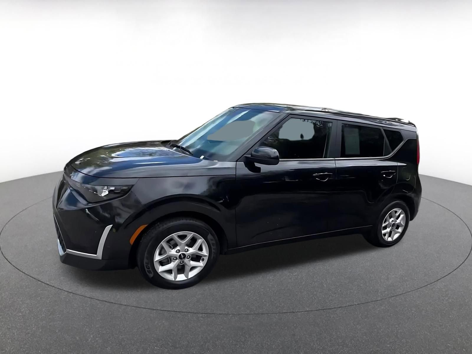 Used 2025 Kia Soul LX w/ LX Technology Package image 8