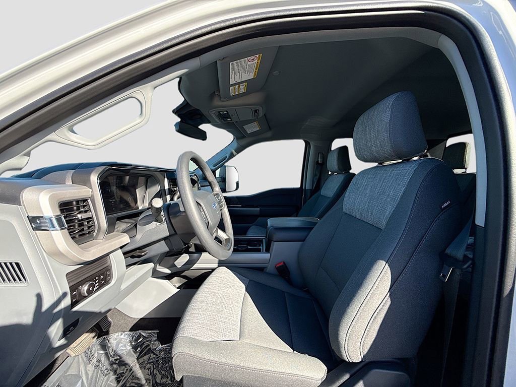 New 2026 Ford F250 XLT w/ XLT Premium Package image 19