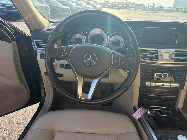 Used 2014 Mercedes-Benz E 250 BlueTEC 4MATIC Sedan image 13