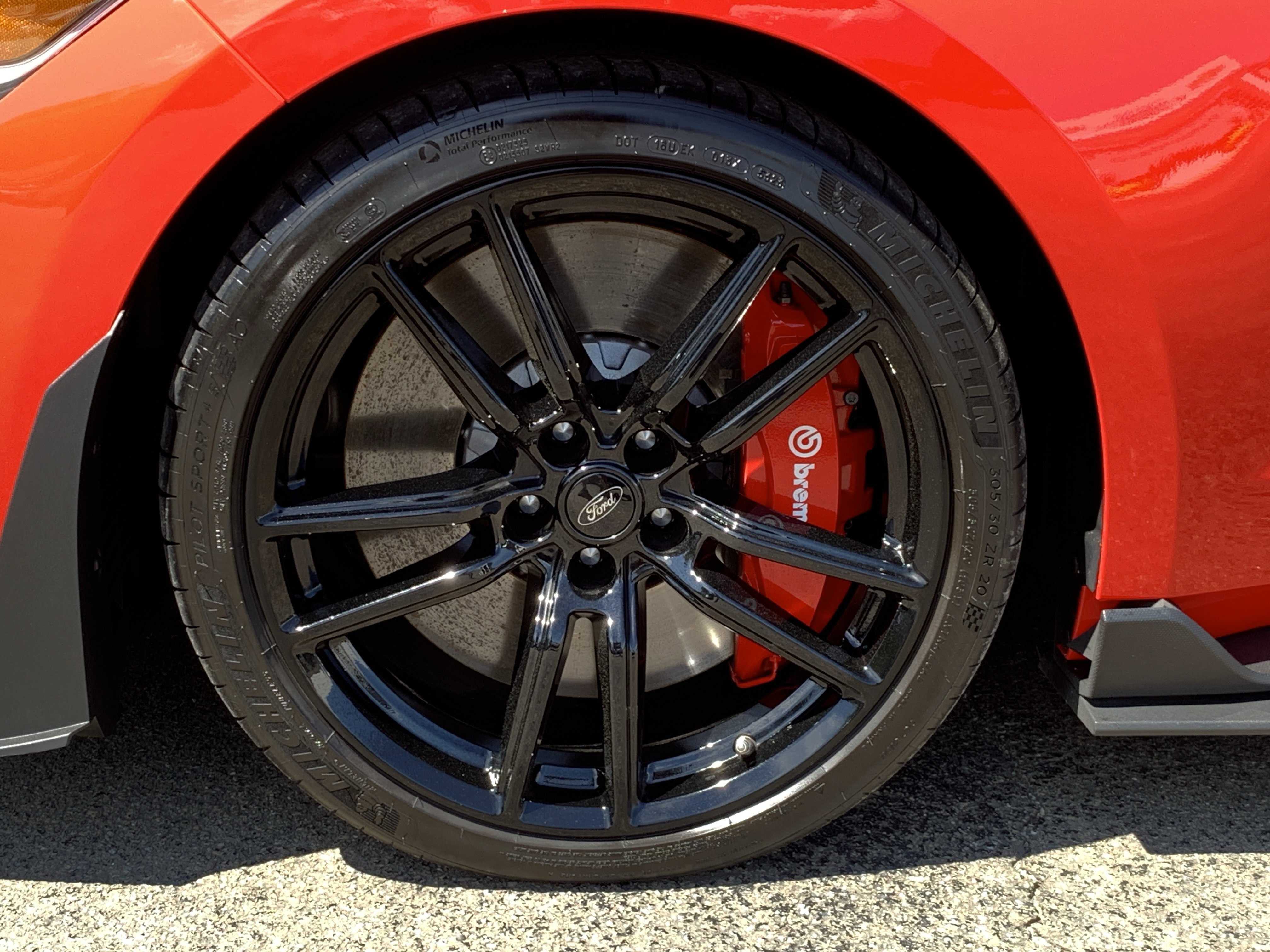 Used 2021 Ford Mustang Shelby GT500 w/ Technology Package RWD image 67