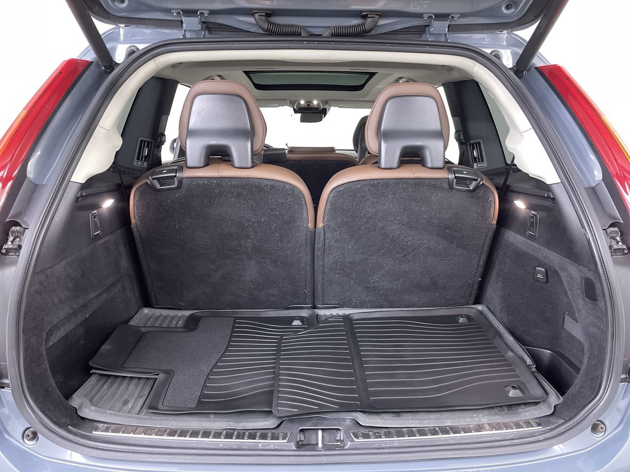 Used 2020 Volvo XC90 T6 Momentum AWD/4WD image 24