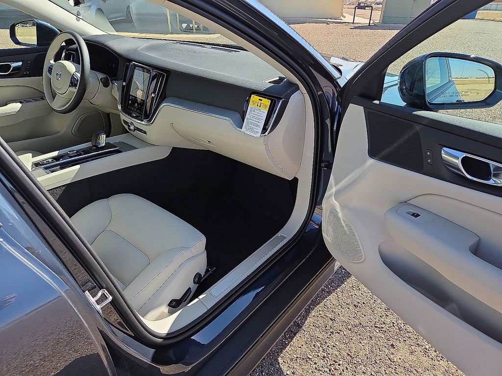 New 2026 Volvo V60 B5 Cross Country Plus w/ Protection Package Premier image 12