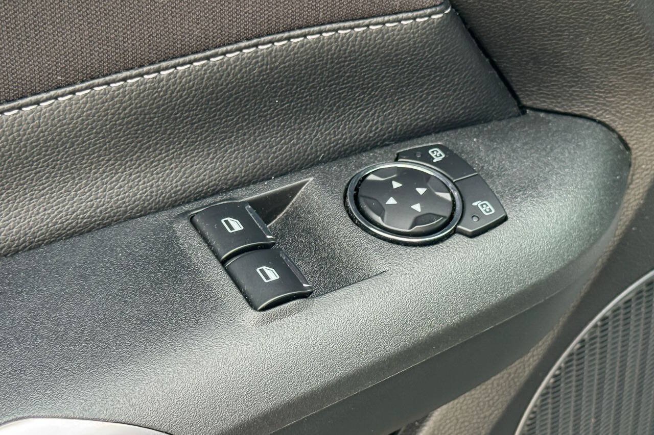 Used 2022 Ford Mustang GT RWD image 29
