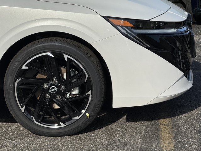 New 2026 Nissan Sentra SR w/ Floor Mat Package FWD image 25
