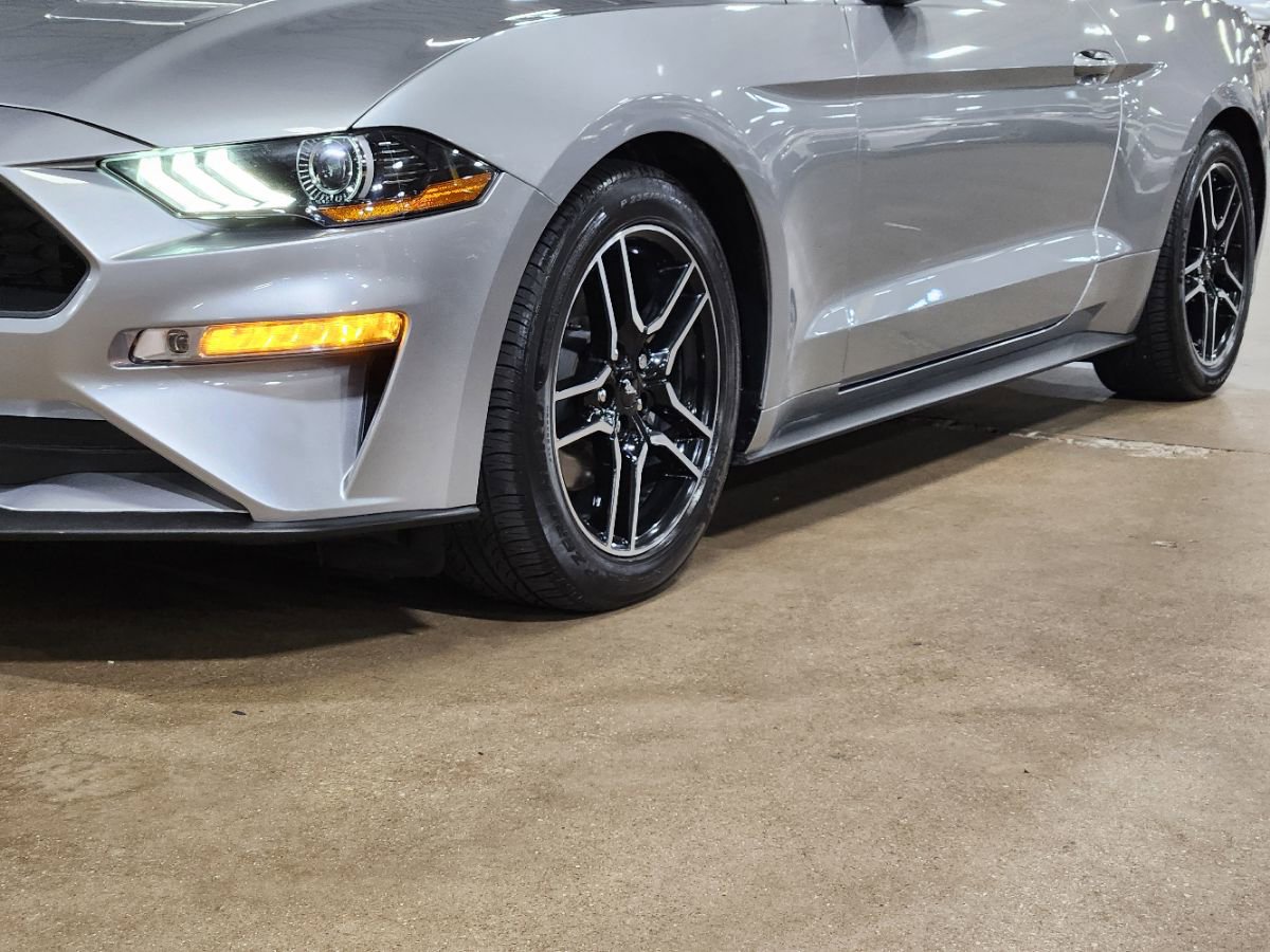 Used 2020 Ford Mustang Premium RWD image 19