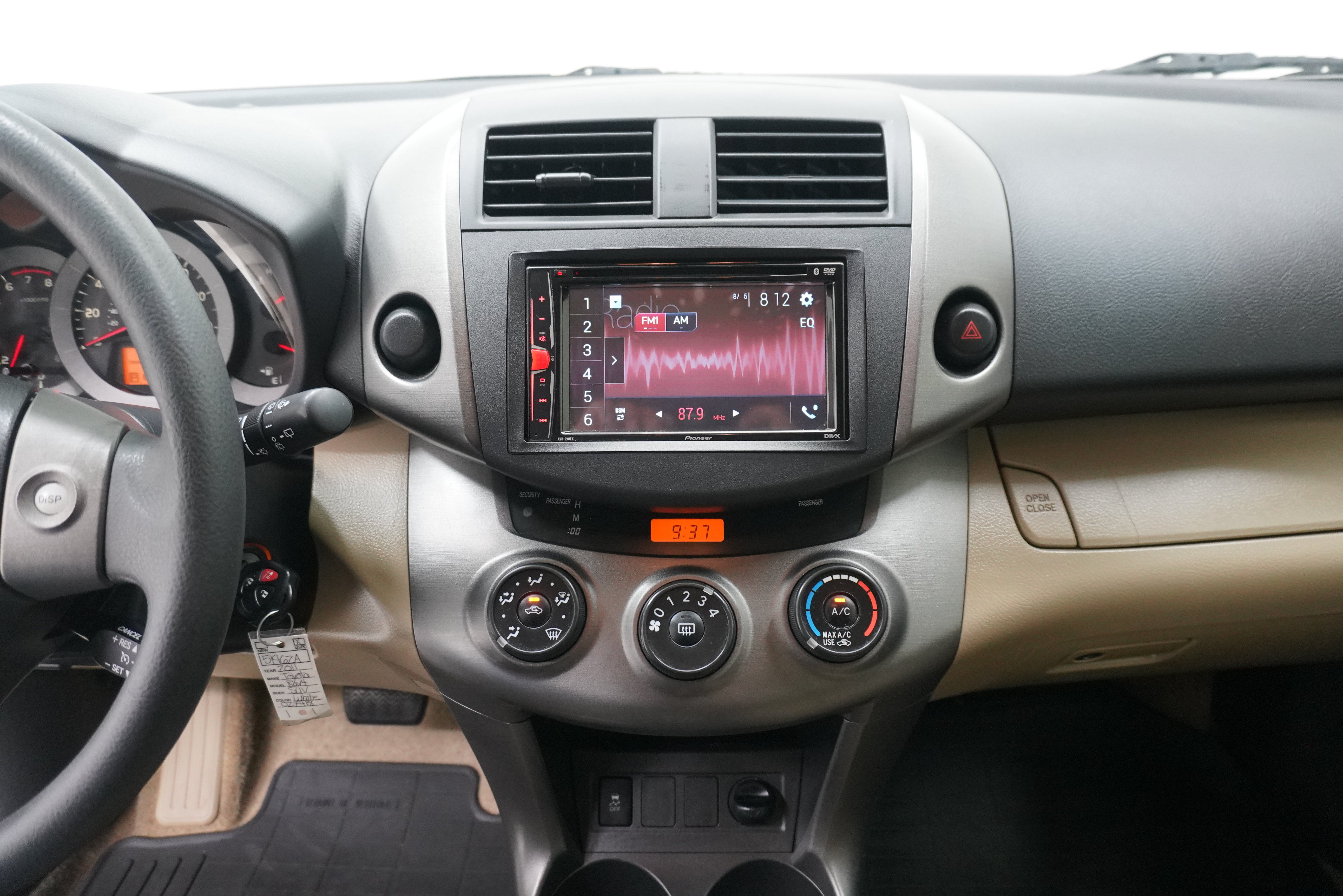 Used 2011 Toyota RAV4 2WD V6 w/ Base V6 Extra Value Pkg image 16