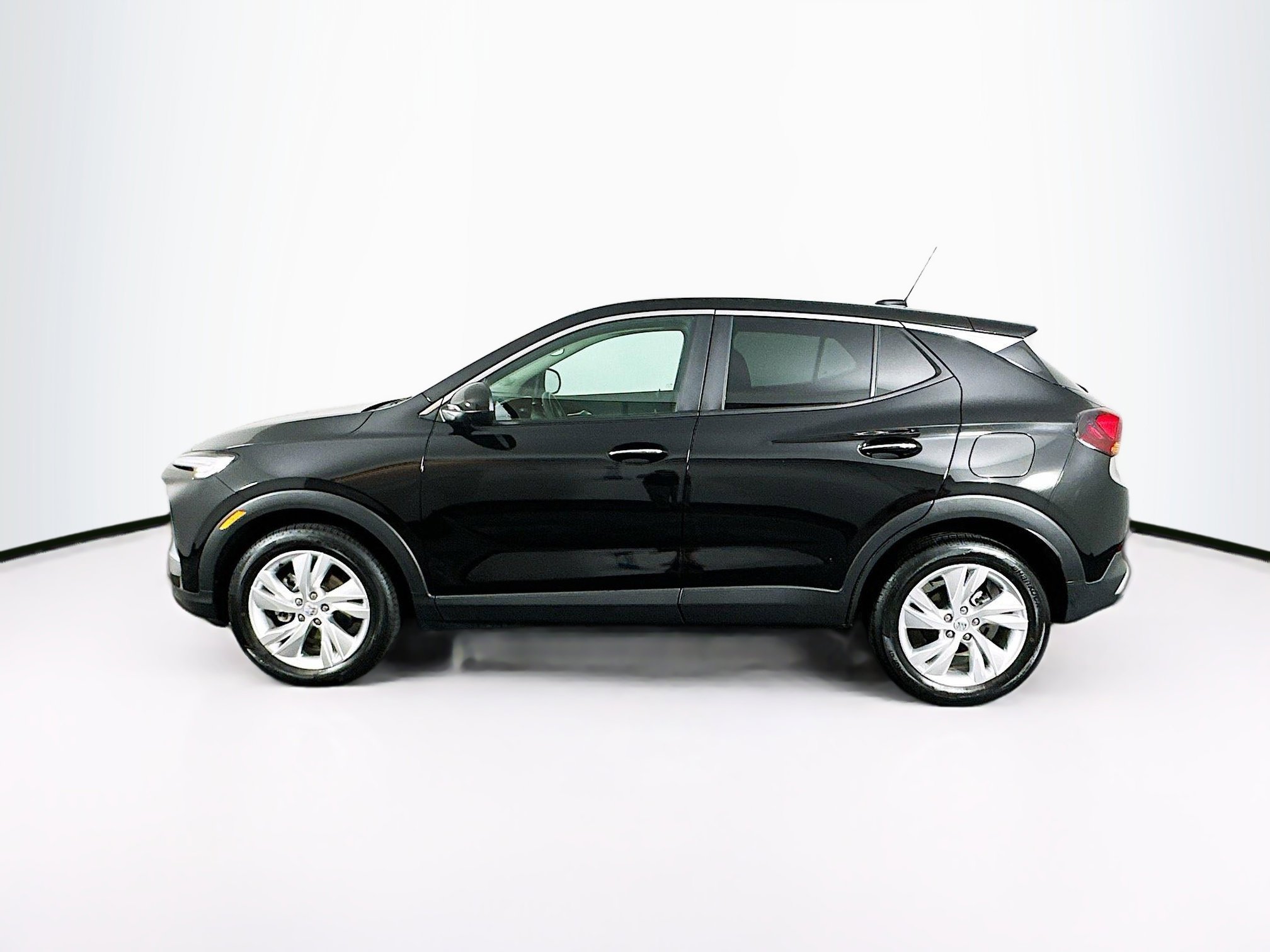 Used 2025 Buick Encore GX Preferred image 4