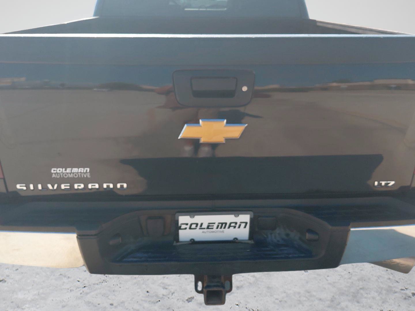 Used 2010 Chevrolet Silverado 2500 LTZ w/ LTZ Plus Package AWD/4WD image 21