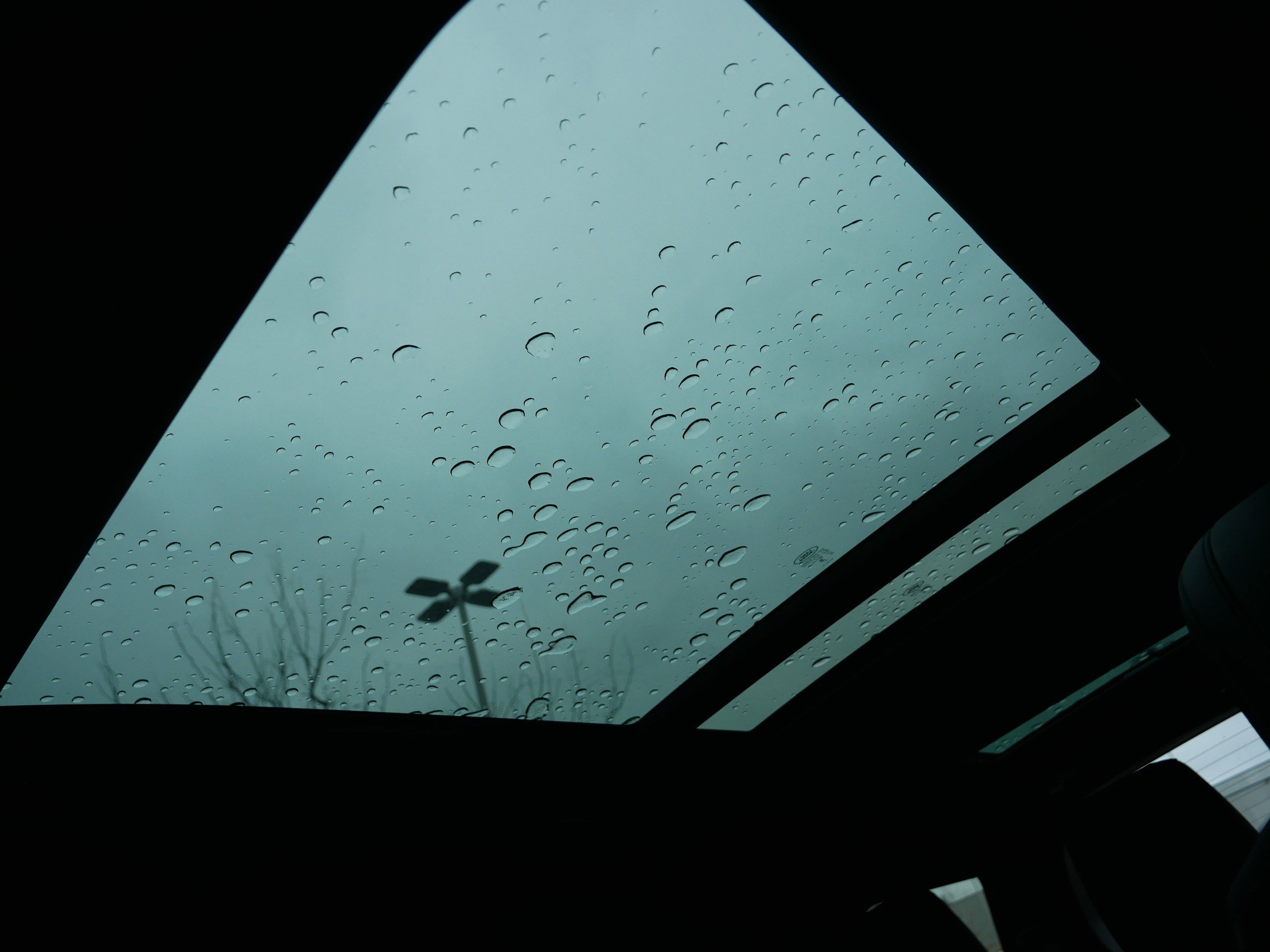 Used 2024 Land Rover Defender 130 X image 32