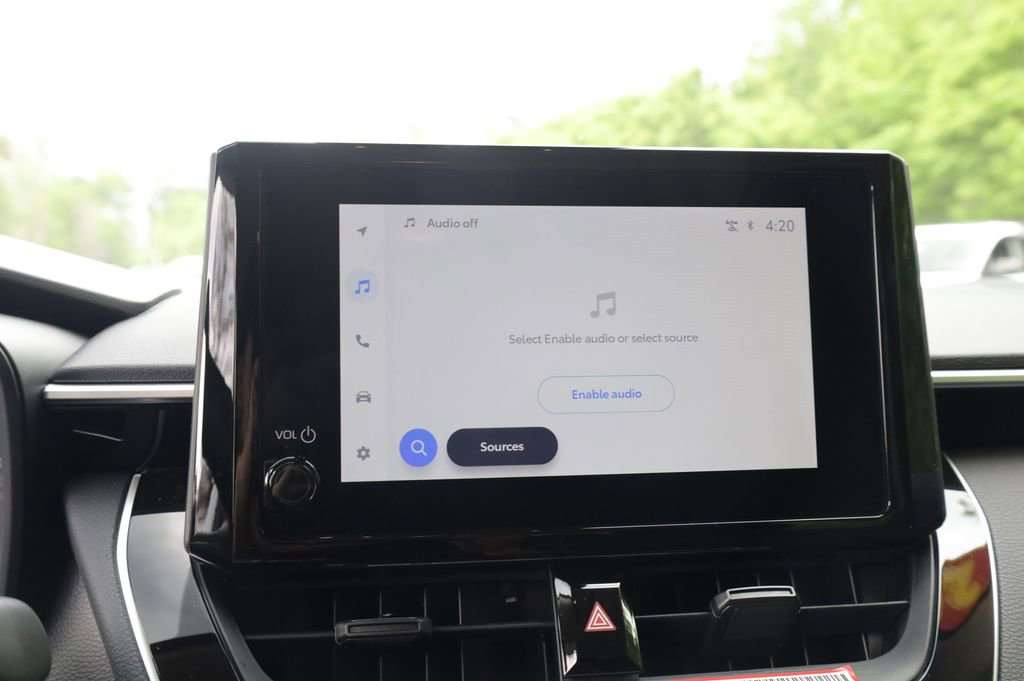 Used 2025 Toyota Corolla LE image 22