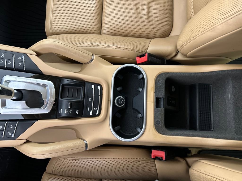 Used 2017 Porsche Cayenne Platinum Edition image 14