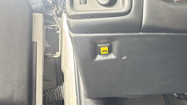 Used 2002 Chevrolet Camaro Base image 29