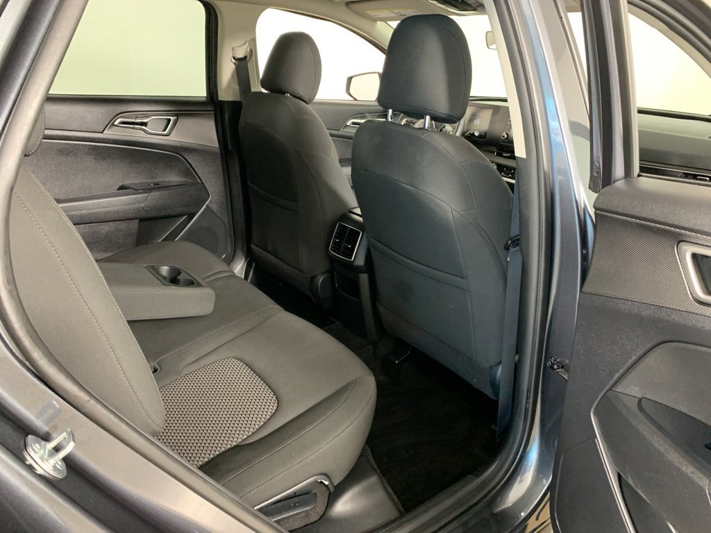 Used 2023 Kia Sportage LX image 37