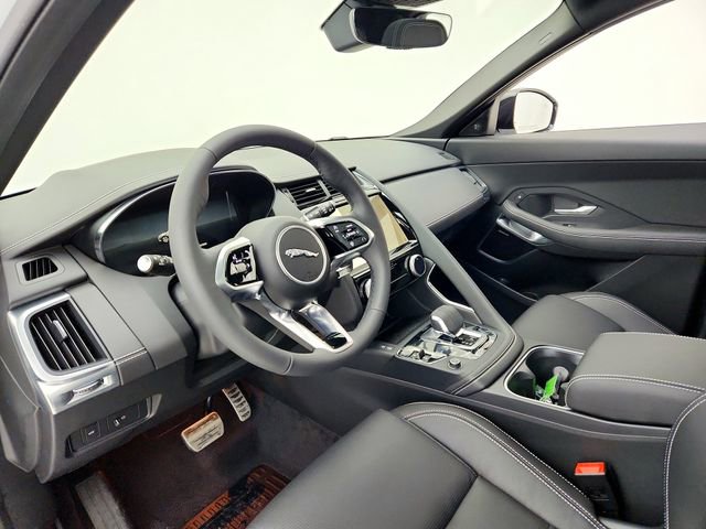 Certified 2024 Jaguar E-PACE R-Dynamic SE image 21