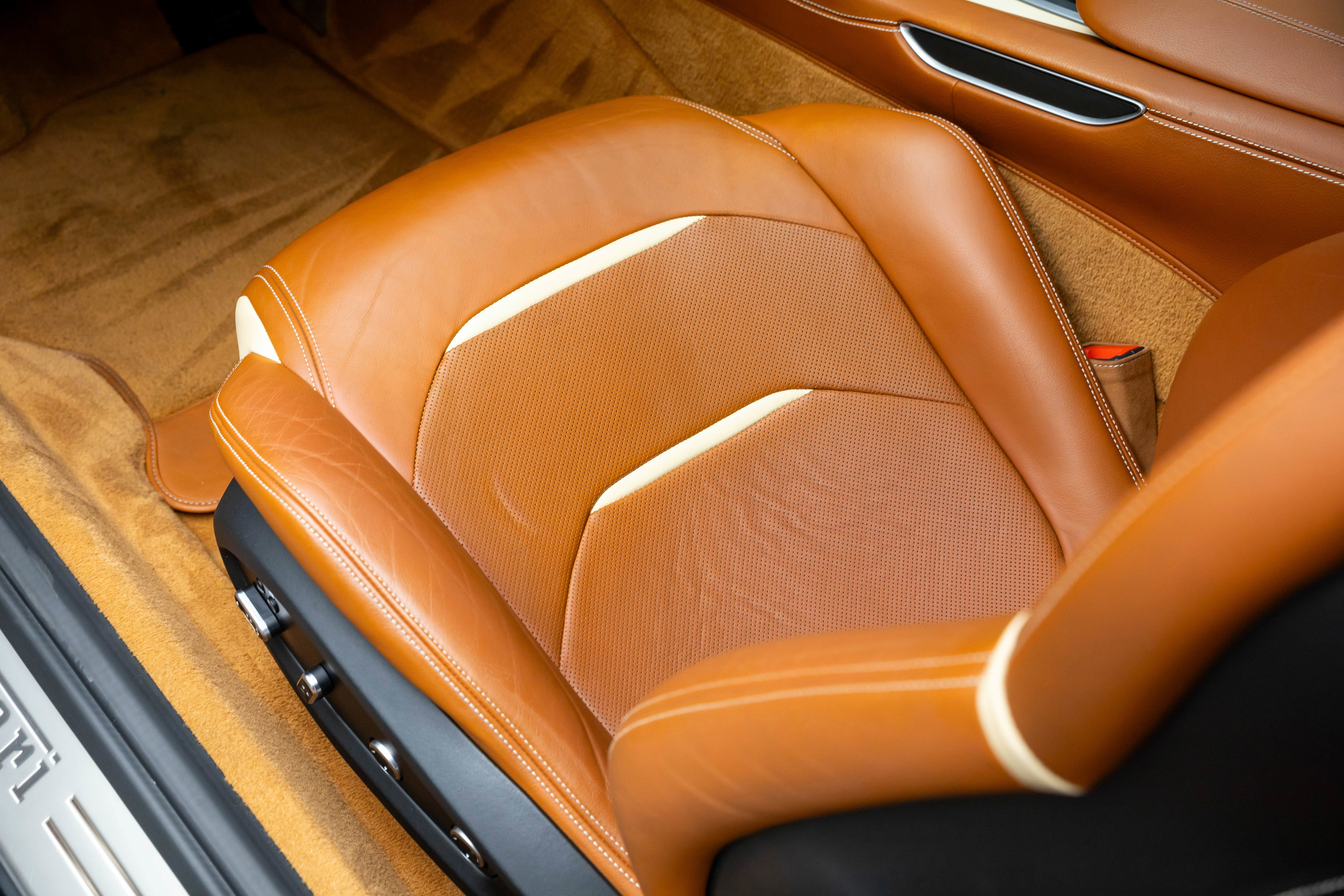 Certified 2018 Ferrari GTC4Lusso image 19