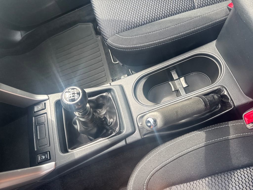 Used 2017 Subaru Forester 2.5i Premium AWD/4WD image 22