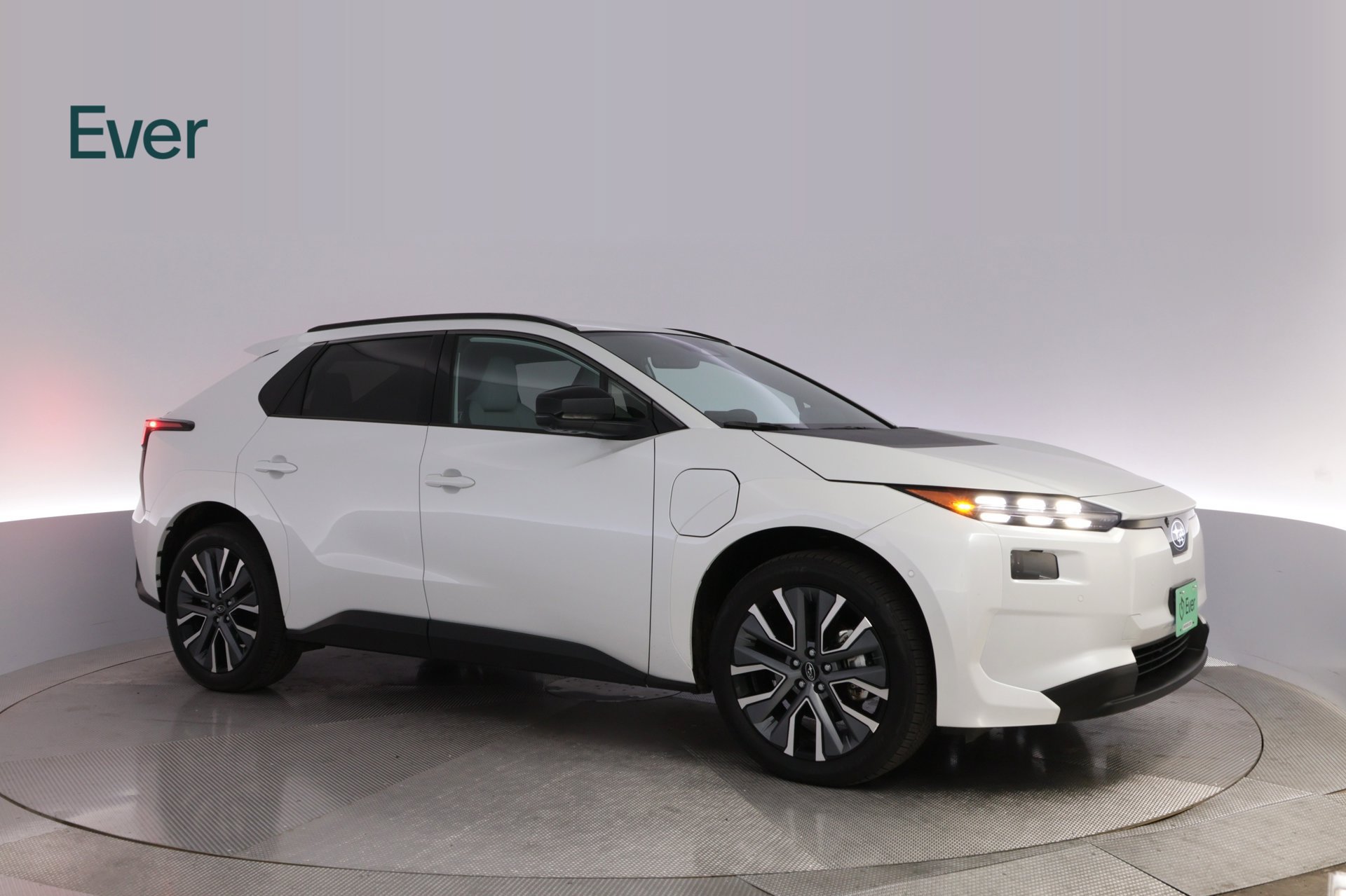 Used 2026 Subaru Solterra AWD/4WD image 14