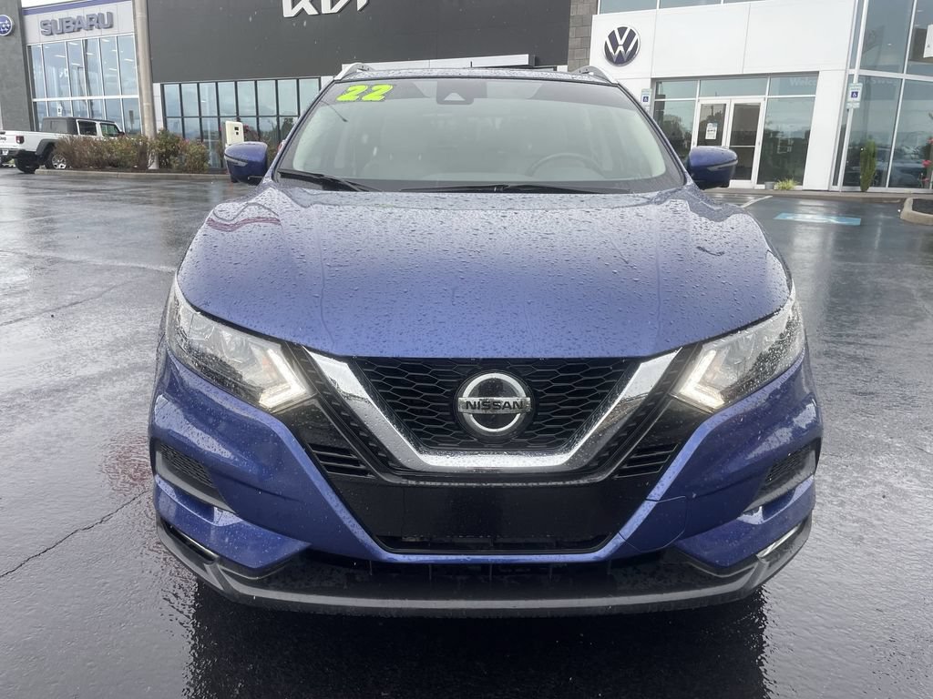 Used 2022 Nissan Rogue Sport SV w/ Technology Package AWD/4WD image 2