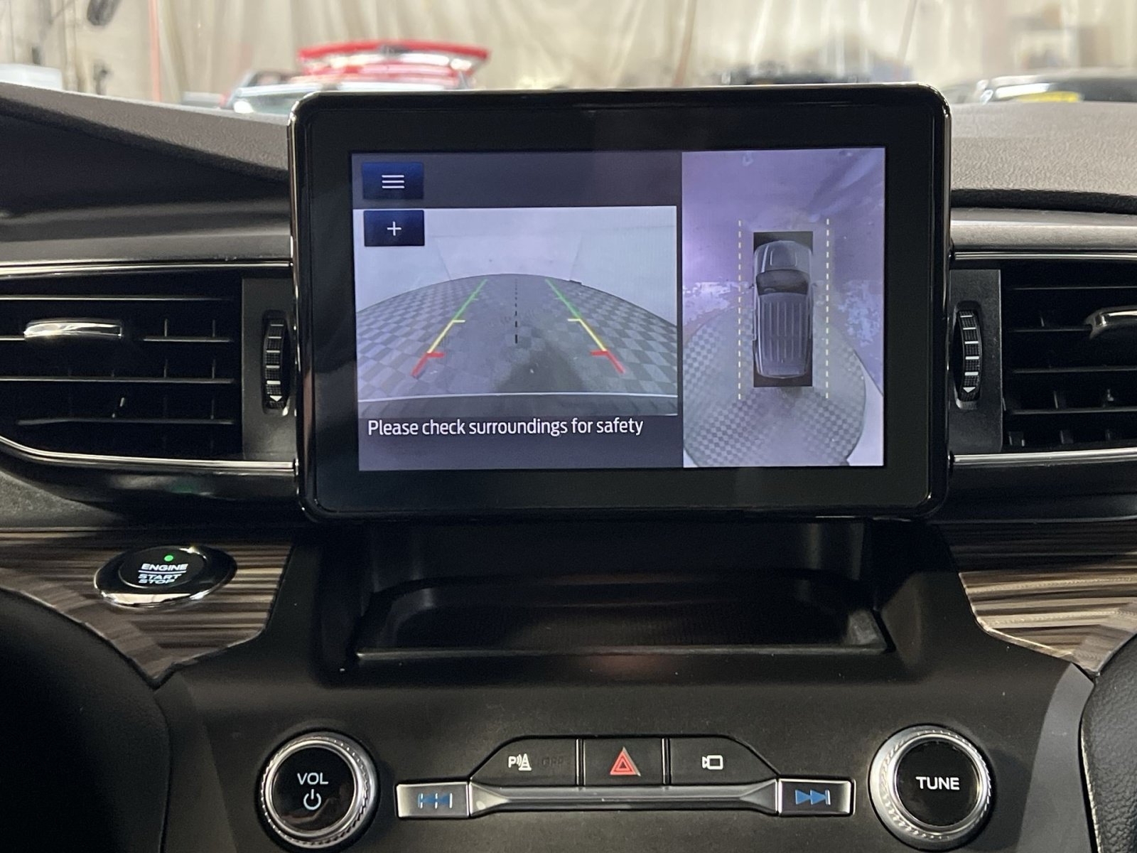 Used 2020 Ford Explorer Limited AWD/4WD image 19