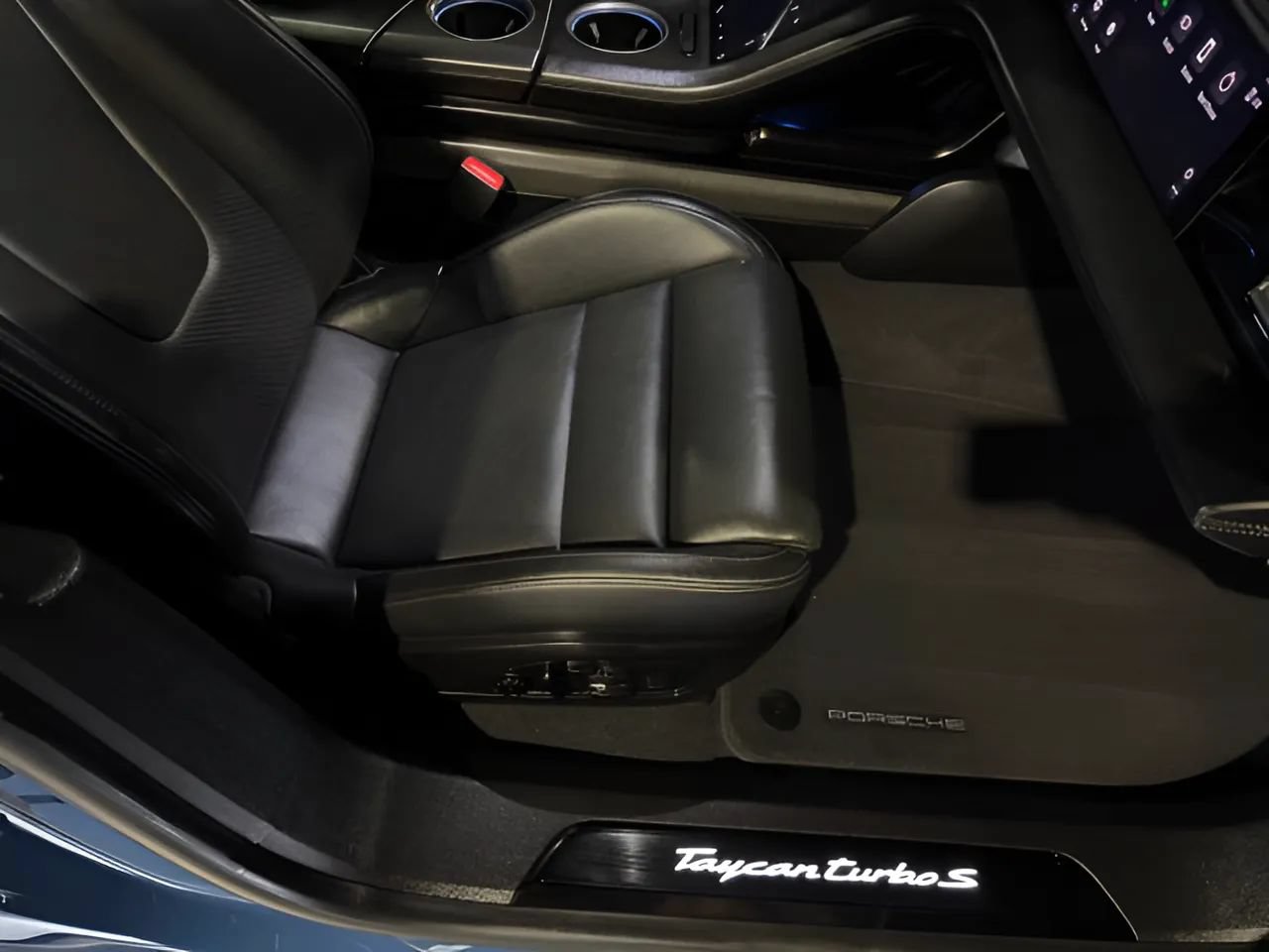 Used 2021 Porsche Taycan Turbo S AWD/4WD image 42