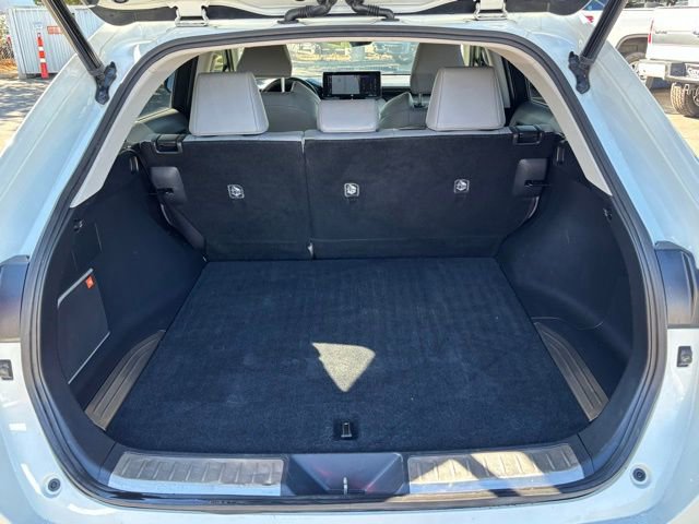 Used 2021 Toyota Venza Limited image 26