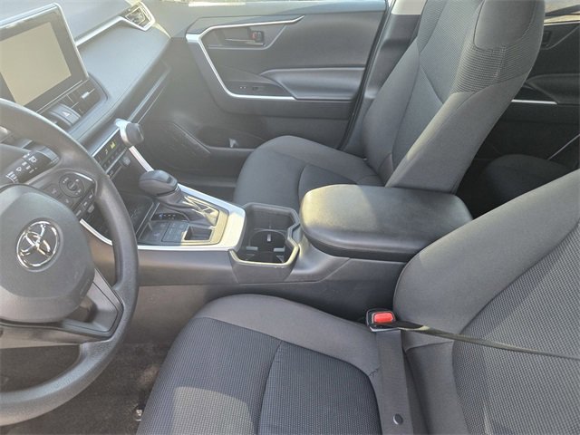 Used 2024 Toyota RAV4 LE image 21