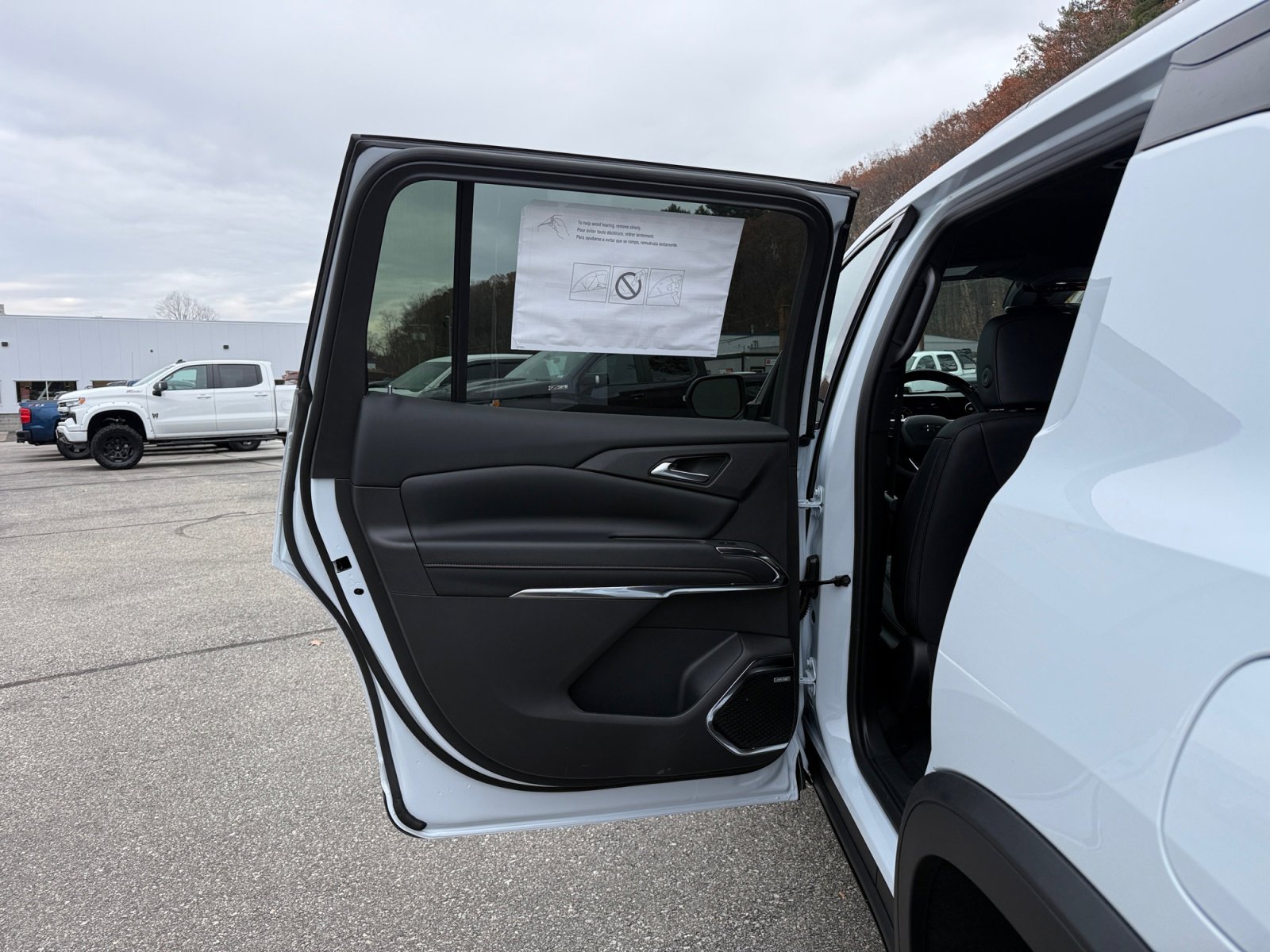 New 2026 Chevrolet Traverse Z71 w/ Enhanced Driving Package image 24