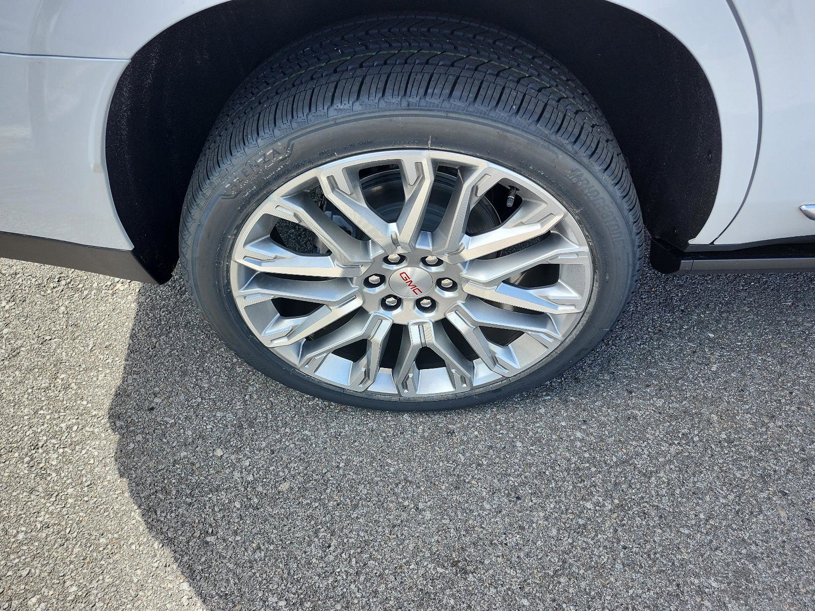 New 2026 GMC Yukon Denali image 5