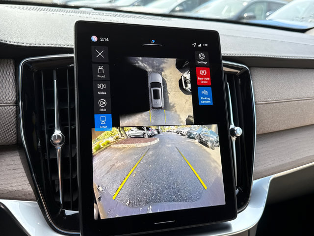 Certified 2026 Volvo XC90 B6 Plus AWD/4WD image 16