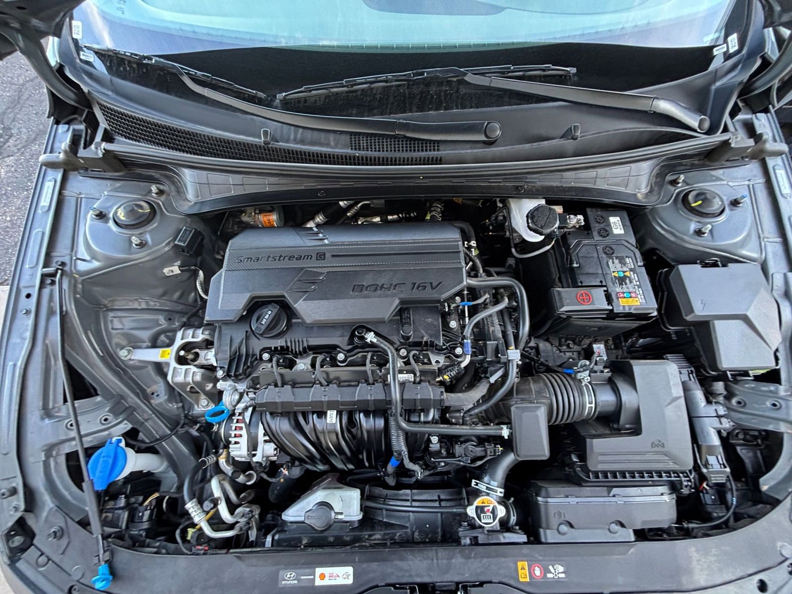 Used 2025 Hyundai Elantra SEL image 32