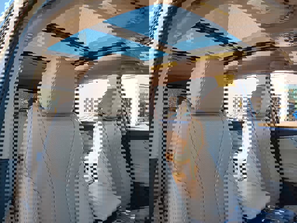 Used 2023 Acura MDX SH-AWD w/ Technology Package image 23