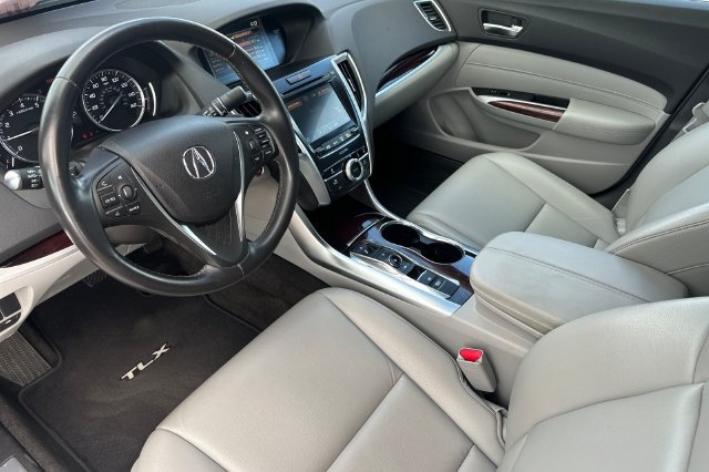 Used 2016 Acura TLX V6 FWD image 10