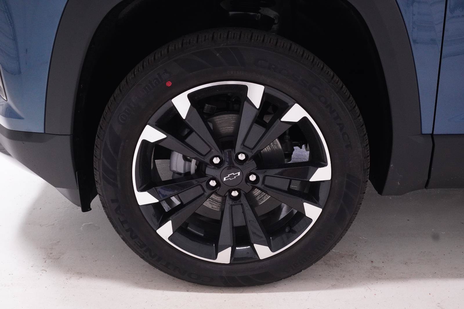 New 2027 Chevrolet Equinox RS FWD image 36