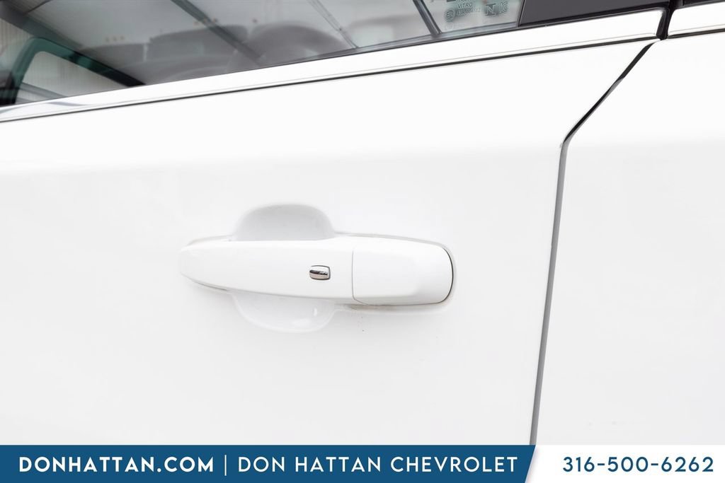 Used 2023 Chevrolet Traverse LT FWD image 29