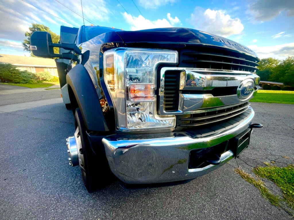Used 2019 Ford F450 XLT RWD image 4