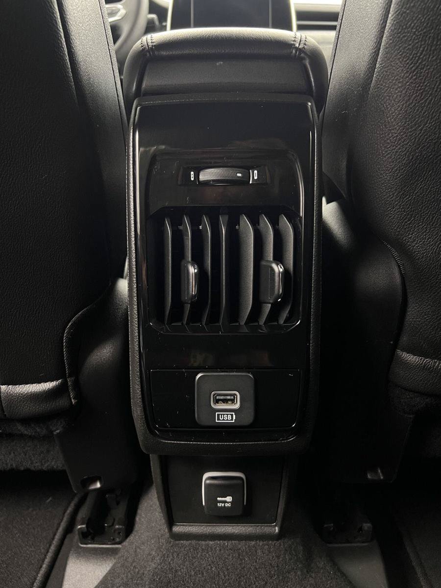 Used 2025 Jeep Compass Latitude AWD/4WD image 17