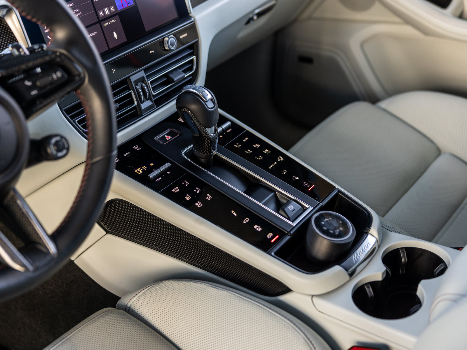 Certified 2024 Porsche Macan GTS AWD/4WD image 44