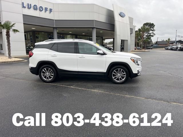 Used 2024 GMC Terrain SLT image 2