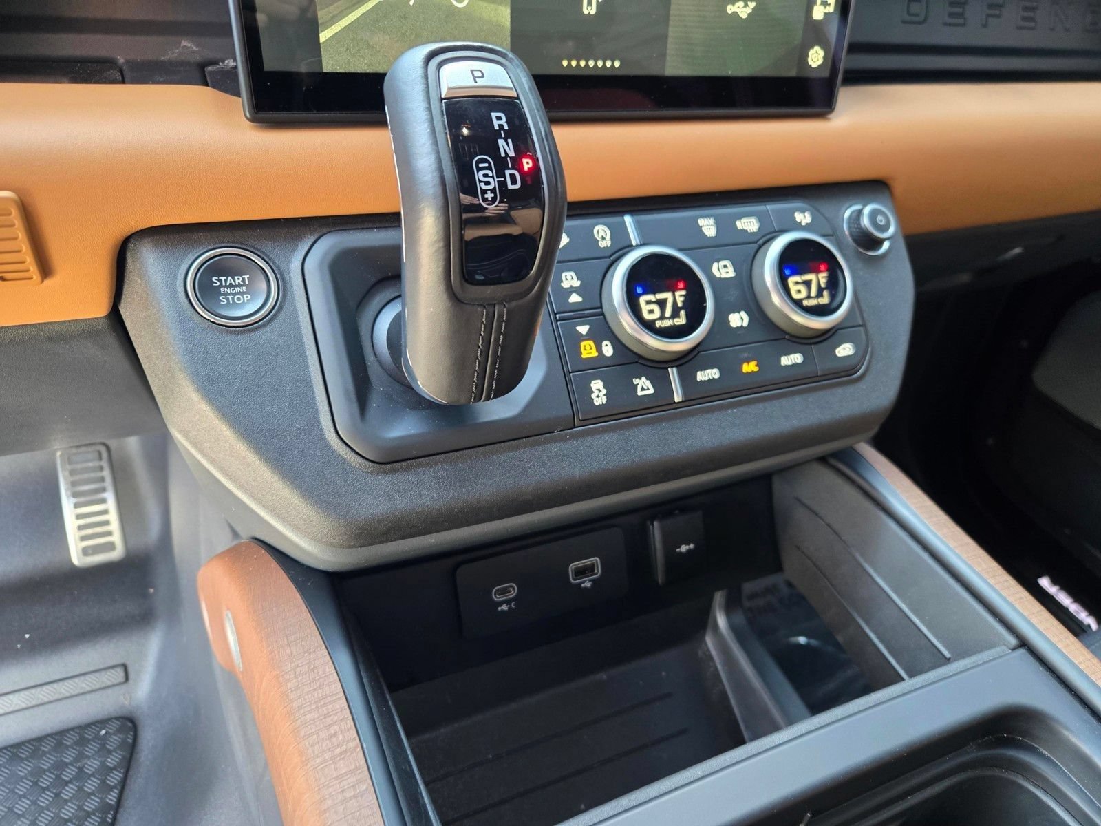 Used 2023 Land Rover Defender 130 X AWD/4WD image 23
