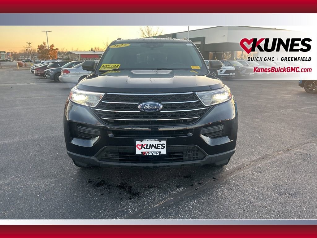 Used 2023 Ford Explorer XLT image 13