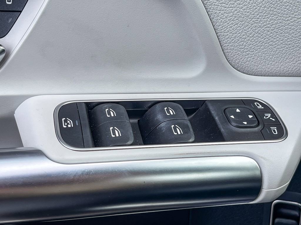 Used 2023 Mercedes-Benz GLA 250 image 41