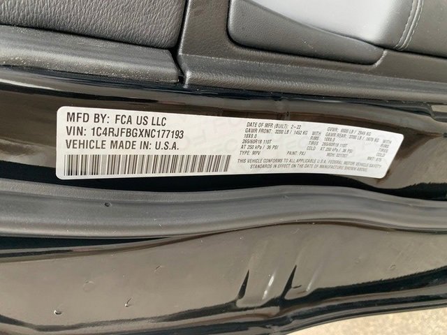 Certified 2022 Jeep Grand Cherokee Limited image 24