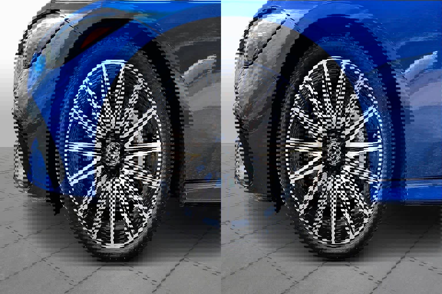 Certified 2025 Mercedes-Benz CLE 450 4MATIC Coupe image 11