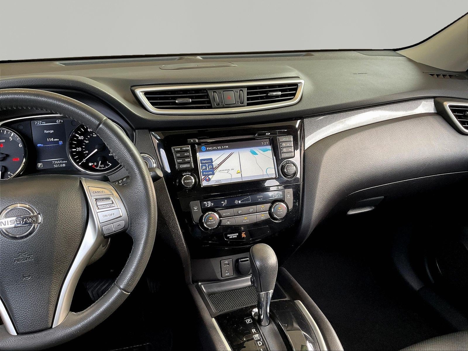 Used 2015 Nissan Rogue SL AWD/4WD image 9