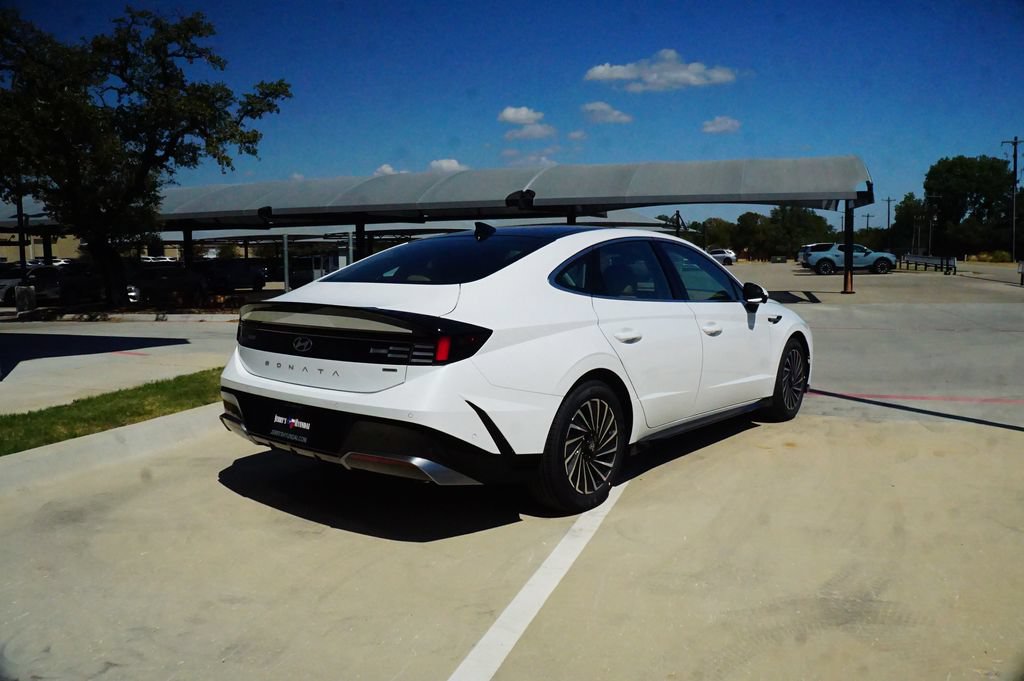 New 2026 Hyundai Sonata Limited FWD image 7