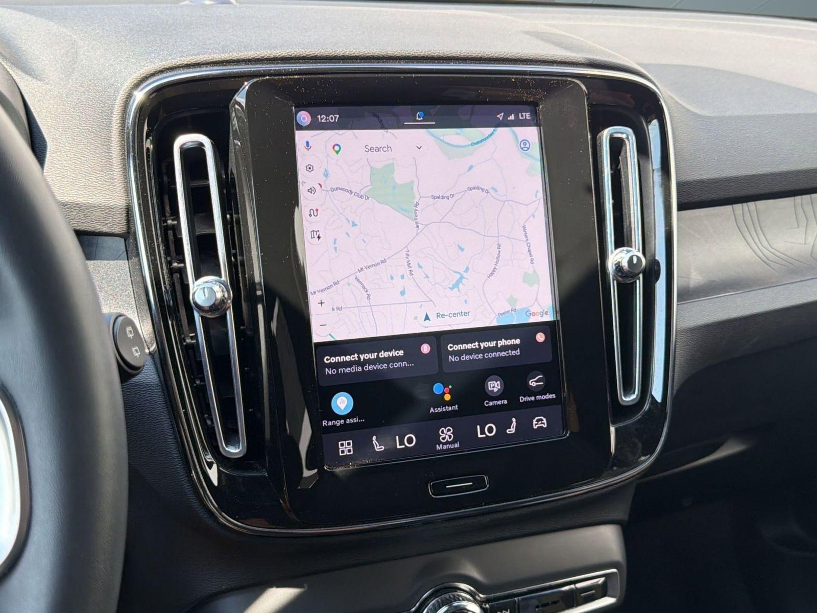 Certified 2023 Volvo XC40 Recharge Plus image 22