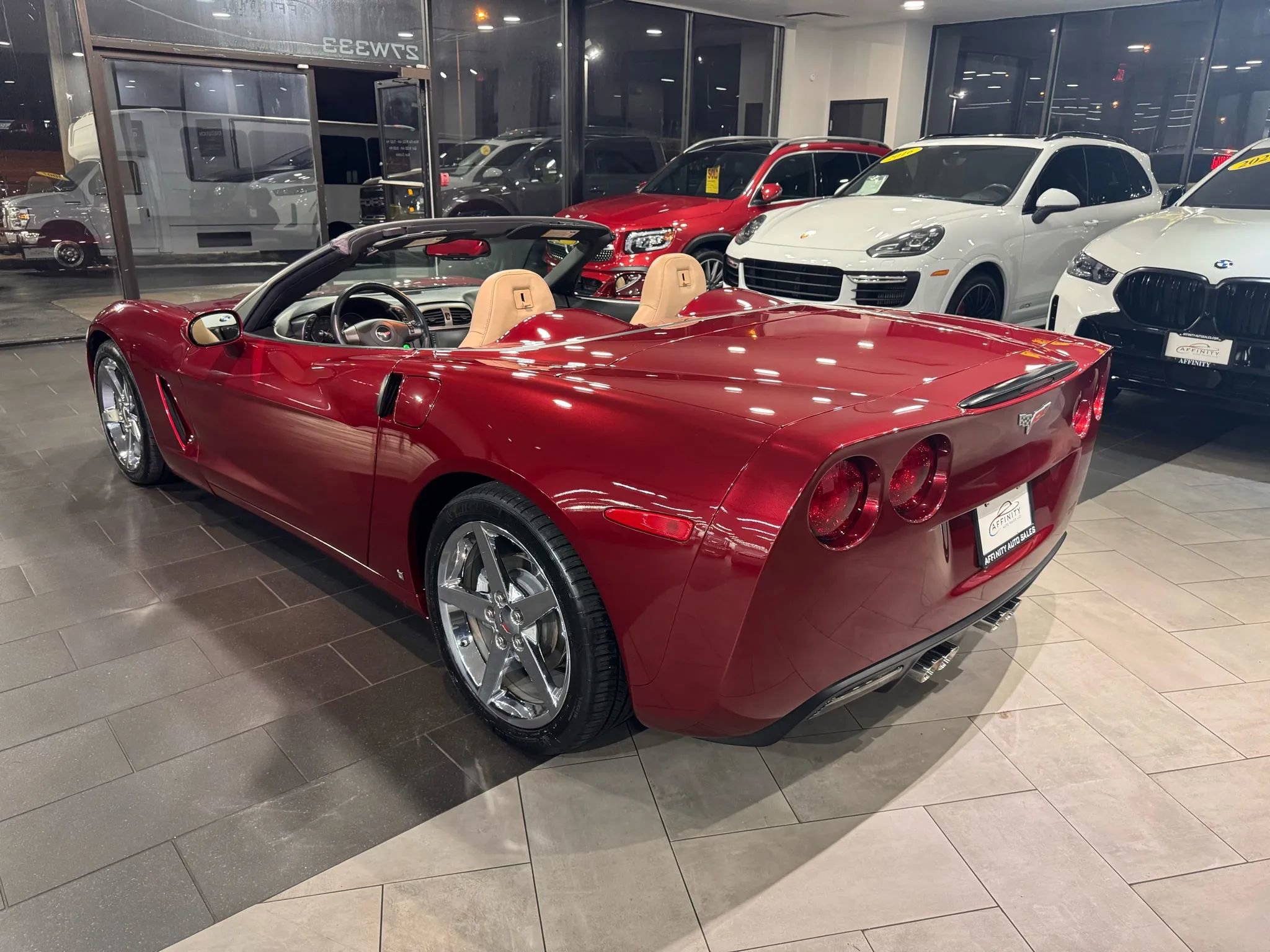 Used 2007 Chevrolet Corvette Convertible w/ Preferred Equipment Group RWD image 3
