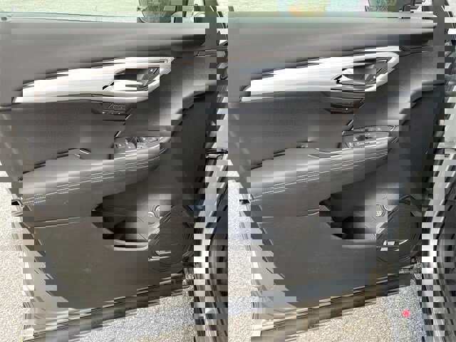 New 2026 Buick Envision Avenir image 17