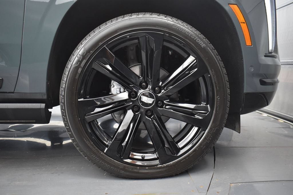 Certified 2026 Cadillac Escalade ESV Sport w/ Touring Package AWD/4WD image 39