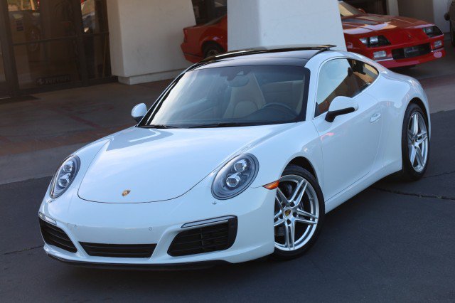 Used 2017 Porsche 911 Carrera RWD image 1